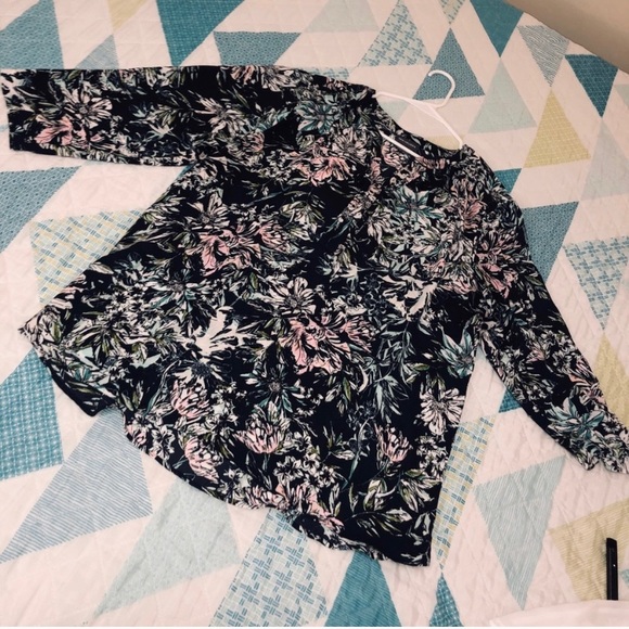 Van Heusen Tops - Van Heusen blouse